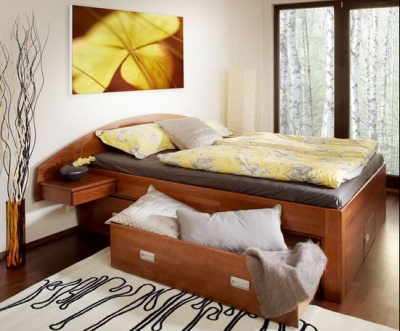 postel s úložným prostorem z buku, cena: 23 894 Kč